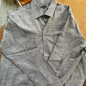 Men’s long sleeve button down shirt